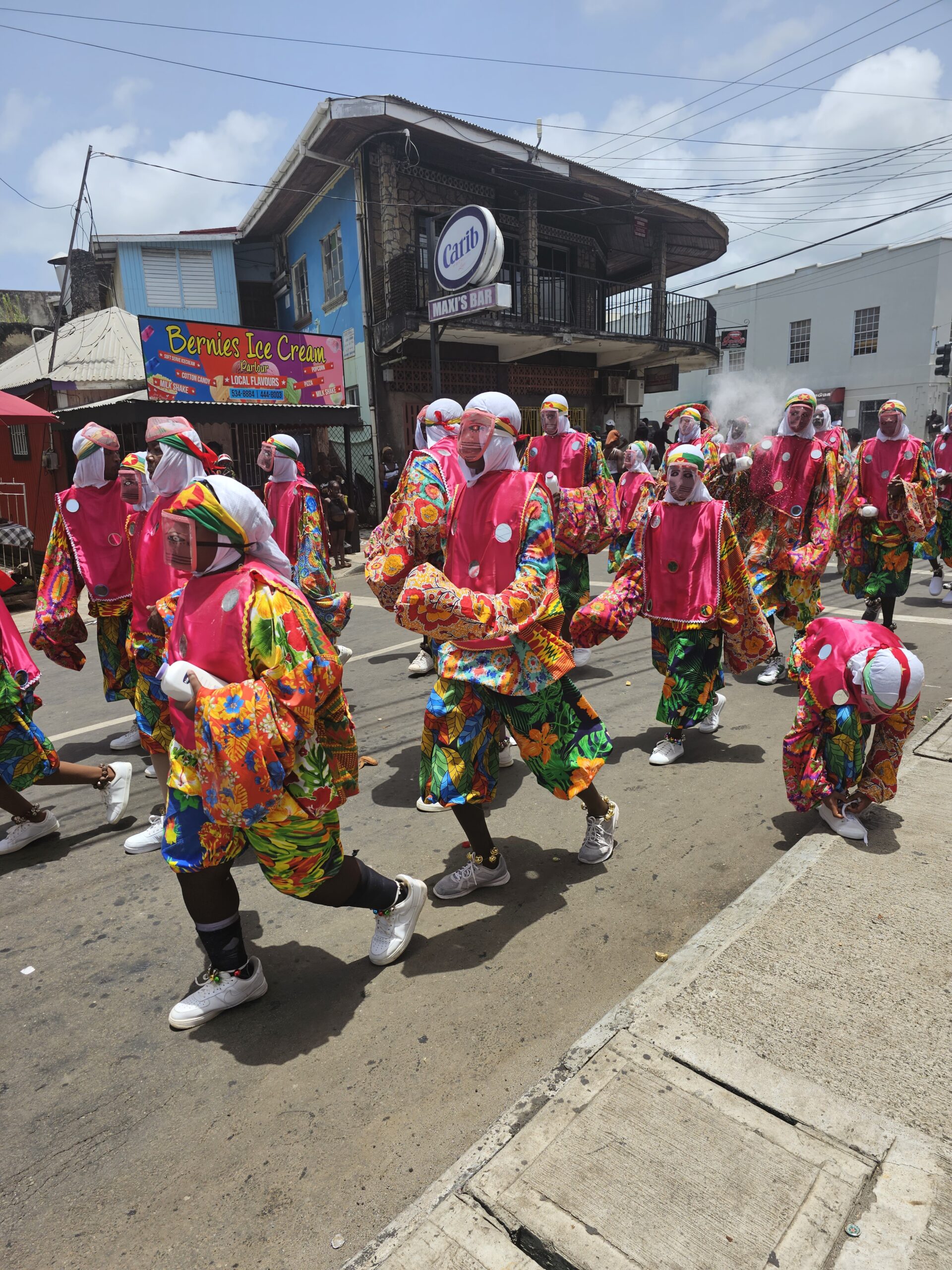 THE FESTIVE GRENADA CARNIVAL HAS ENDED - Wee 93.3/9 FM Radio Grenada